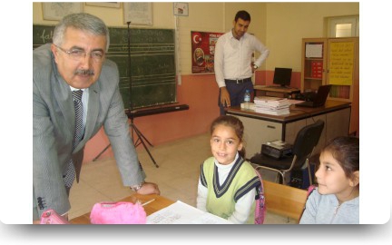 Ilçe milli eğitim müdürü okulları ziyaret etti