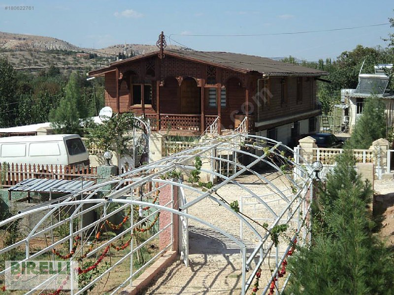 Nizip te satılık bağ evi