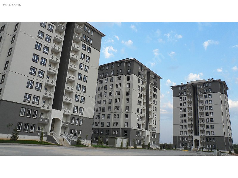 Fatih sultanda göbek kat 3+1 kiralık toki