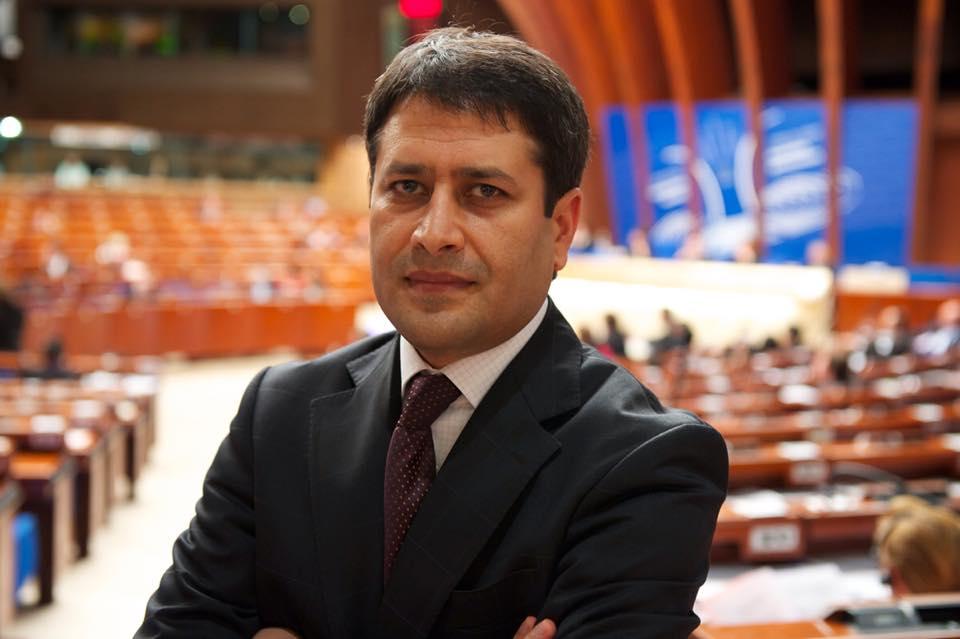 Ali Şahin Mesajları
