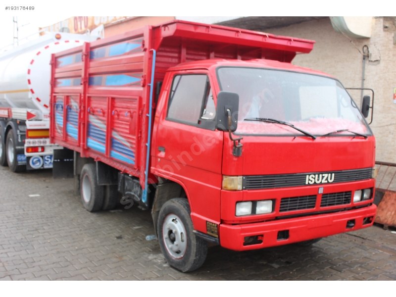 1992 model ısuzu nkr 1. Sınıf 1 araçtır