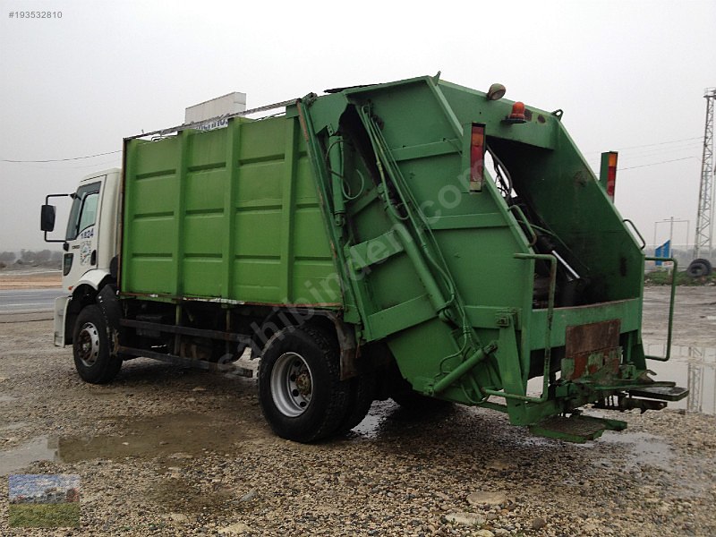 Güneş otomotiv den 2006 model çöp kamyonu