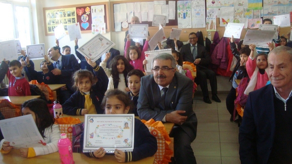 iLÇE MİLLİ EĞİTİM MÜDÜRÜ CENGİZ GÜNDEŞ´İN 1. DÖNEM KAPANIŞ MESAJI