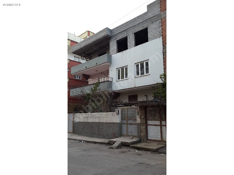 Fatihsultan mahallesinde 200 m2 müstakil ev...