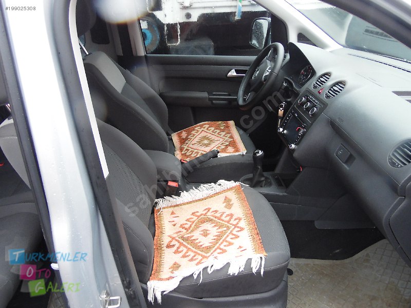 Türkmenler oto galeriden 2013 model hatasız caddy