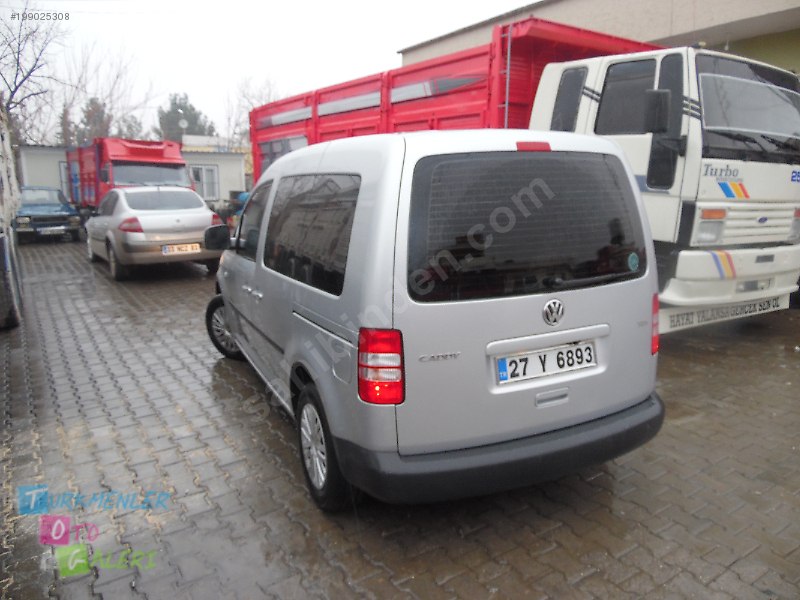 Türkmenler oto galeriden 2013 model hatasız caddy