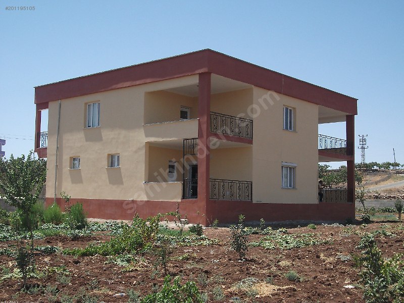 Rumkale cıvarı satılık lüks havuzlu vılla