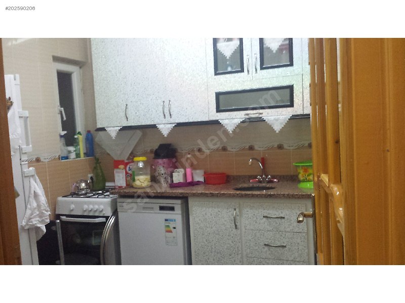 sahibinden 3 katli ve terasli Müstakil bakimli ev
