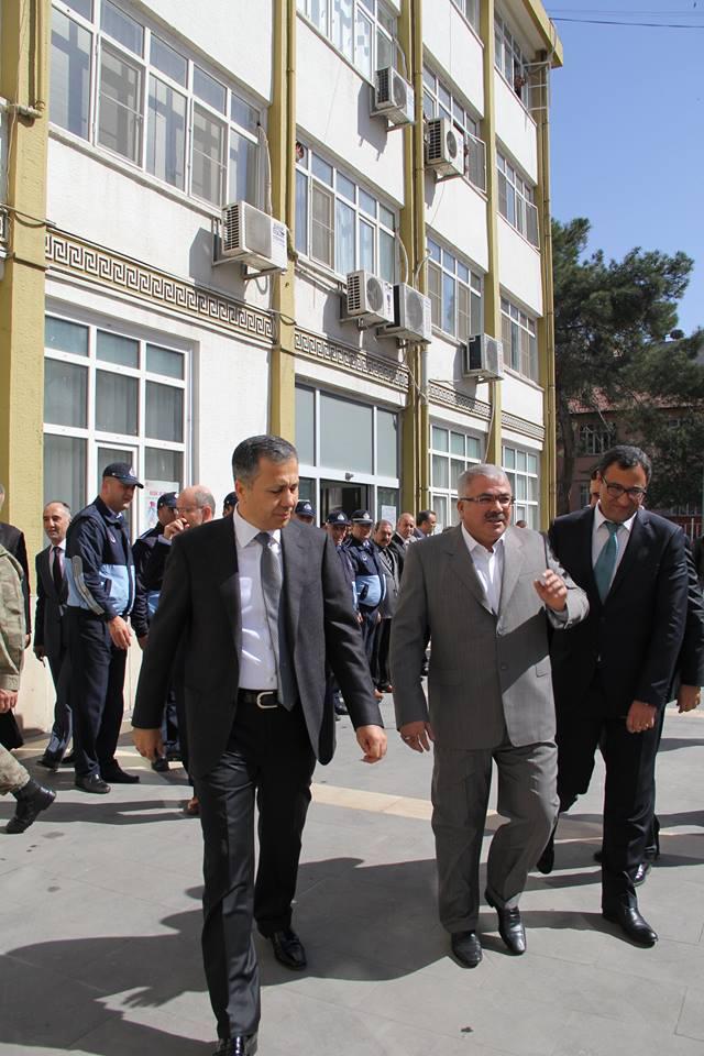 Vali Ali Yerlikaya ilçemizi ziyaret etti Vali Ali Yerlikaya ilçemizi ziyaret etti