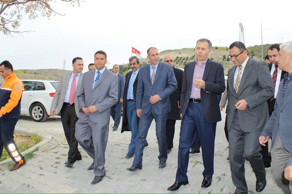 Gaziantep Valisi Sayın Ali YERLİKAYA, Suriyeli Misafirler için tesis edilen Çadırkent