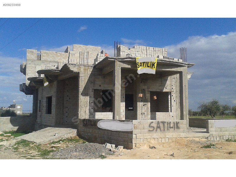 507 m2 arsa kaba insaatı bitmiş mustakil ev