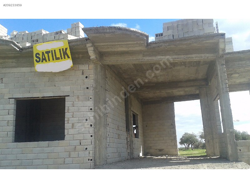 507 m2 arsa kaba insaatı bitmiş mustakil ev