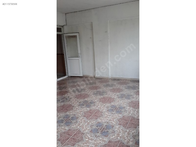 Gıda Toptancılar Sitesinde 2 Katlı Kiralık Dükkan