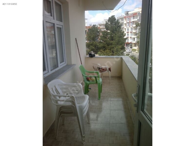3 katlı bahçeli müstakil