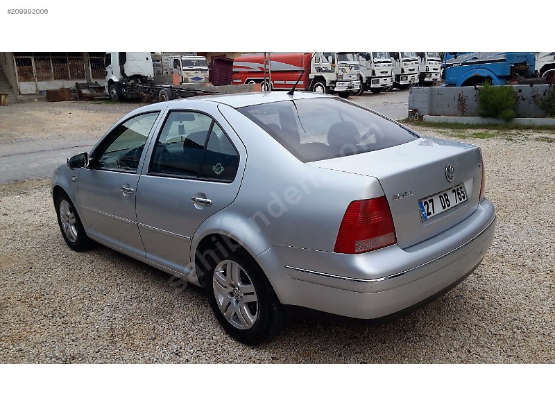 Sahibinden 2005 model bora tamponda dahi boya yok