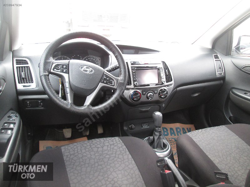 Hyundai i20 sense 2013 sahibinden navigasyon.blueth.ekran tv.