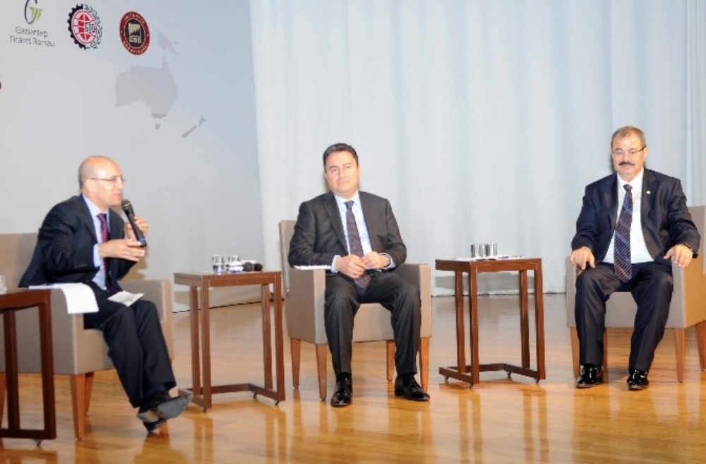 Mehmet Özyurt Gaziantep Ekonomi İstişare Forumu'na katıldı.