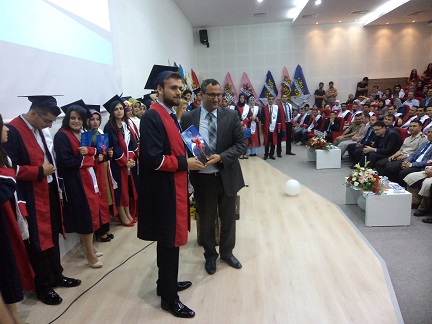 Nizip Kaymakamı Harun SARIFAKIOĞULLARI, Nizip Eğitim Fakültesi Mezuniyet Törenine kat Nizip Kaymakamı Harun SARIFAKIOĞULLARI, Nizip Eğitim Fakültesi Mezuniyet Törenine kat