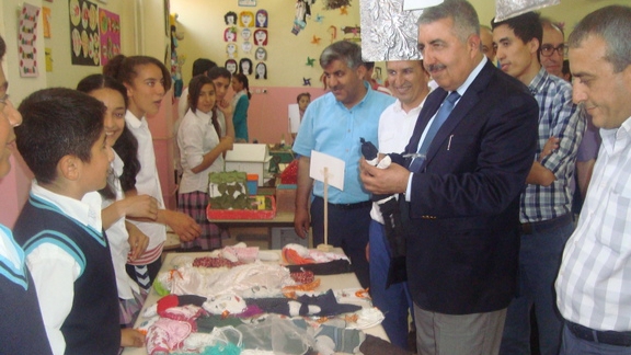 Gündeş kacatepe ortaokulu bilim şenliğine katildi