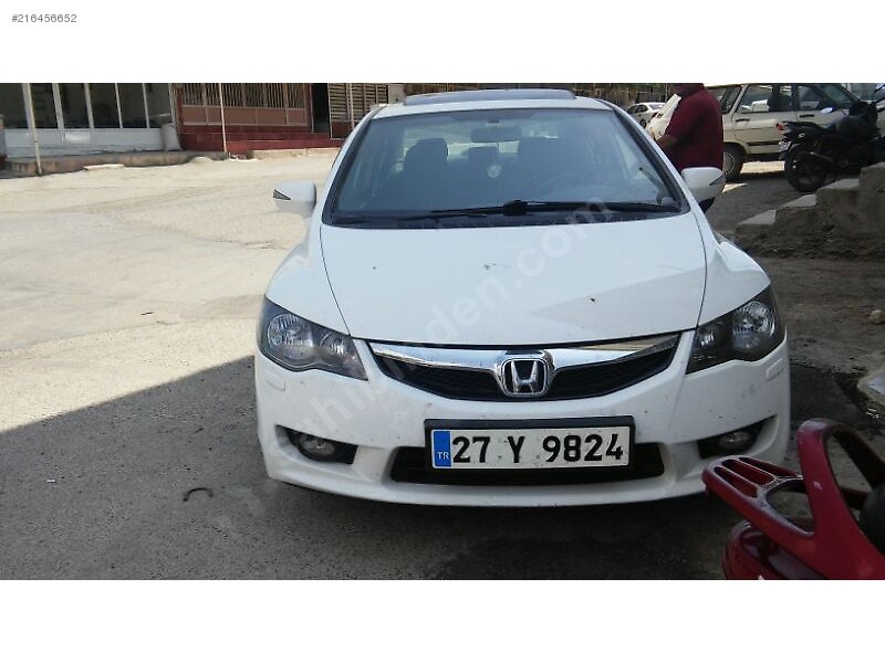 Emsalsi boyasiz kazasiz honda civic