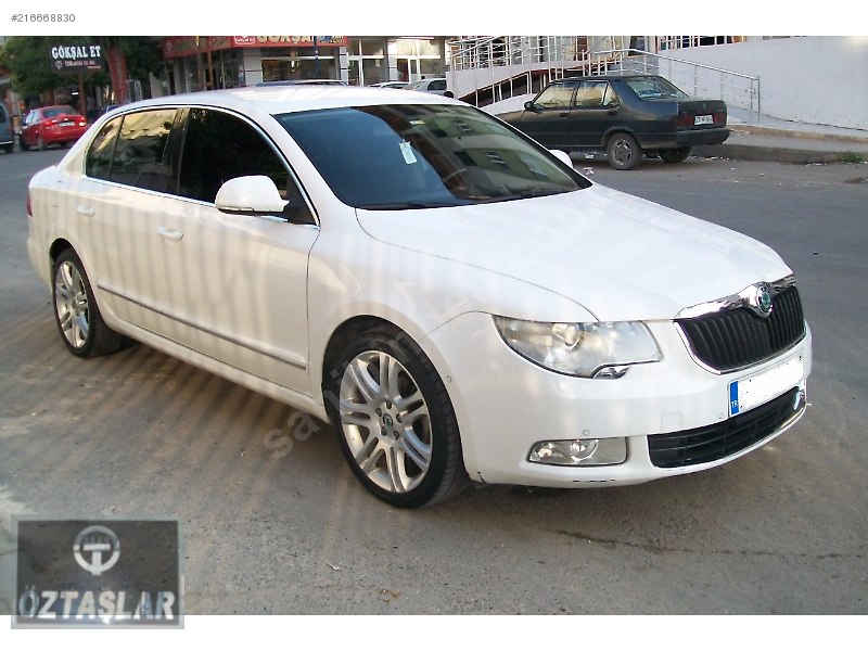 Nizip öztaşlardan skoda superb 1,6tdi elegance beyaz 85,000km de