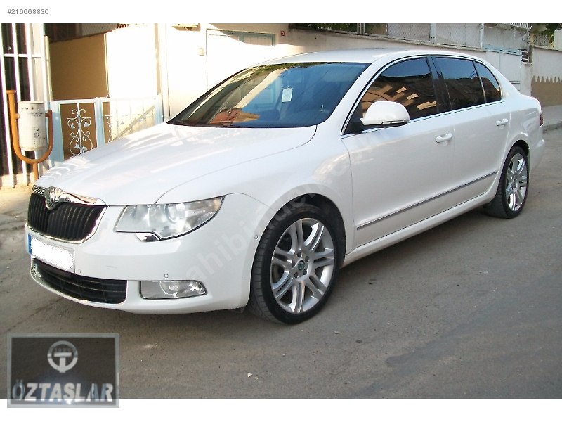 Nizip öztaşlardan skoda superb 1,6tdi elegance beyaz 85,000km de