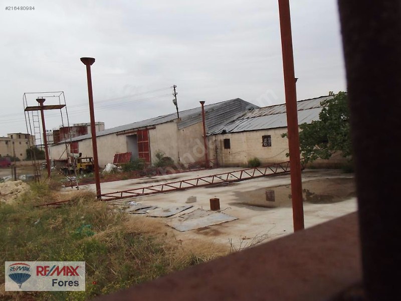 Nizip'te 5.000 m2 sanayi arsasi+8.000 m2 fistik bahçesi