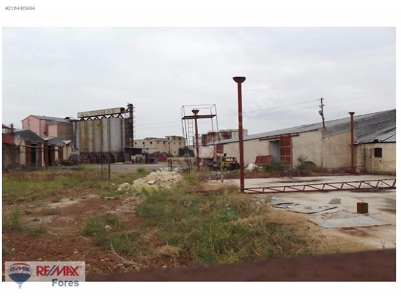 Nizip'te 5.000 m2 sanayi arsasi+8.000 m2 fistik bahçesi