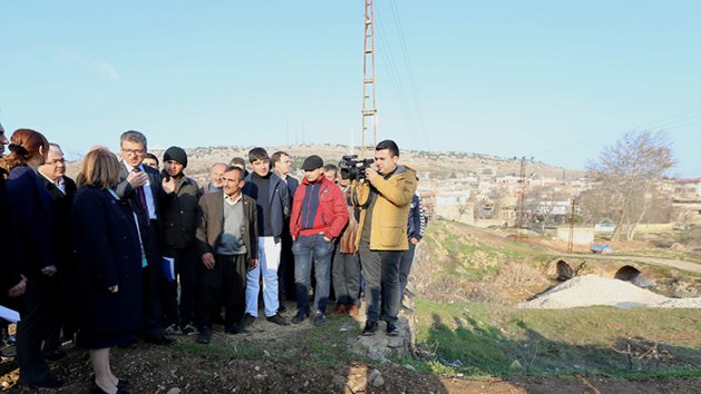 Nizip Çayı çalışması sürüyor Nizip Çayı çalışması sürüyor