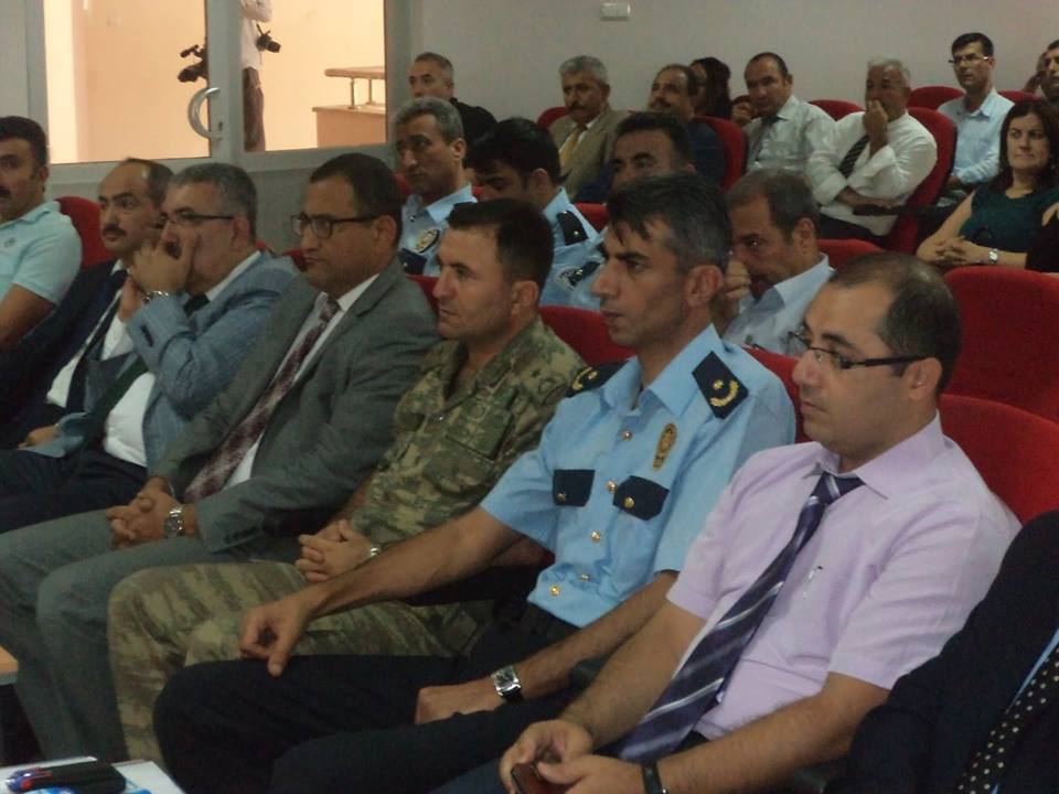 Nizip Mehmet Akif Ersoy Halk Eğitim Merkezinde Güvenli okul toplantısı yapıldı.