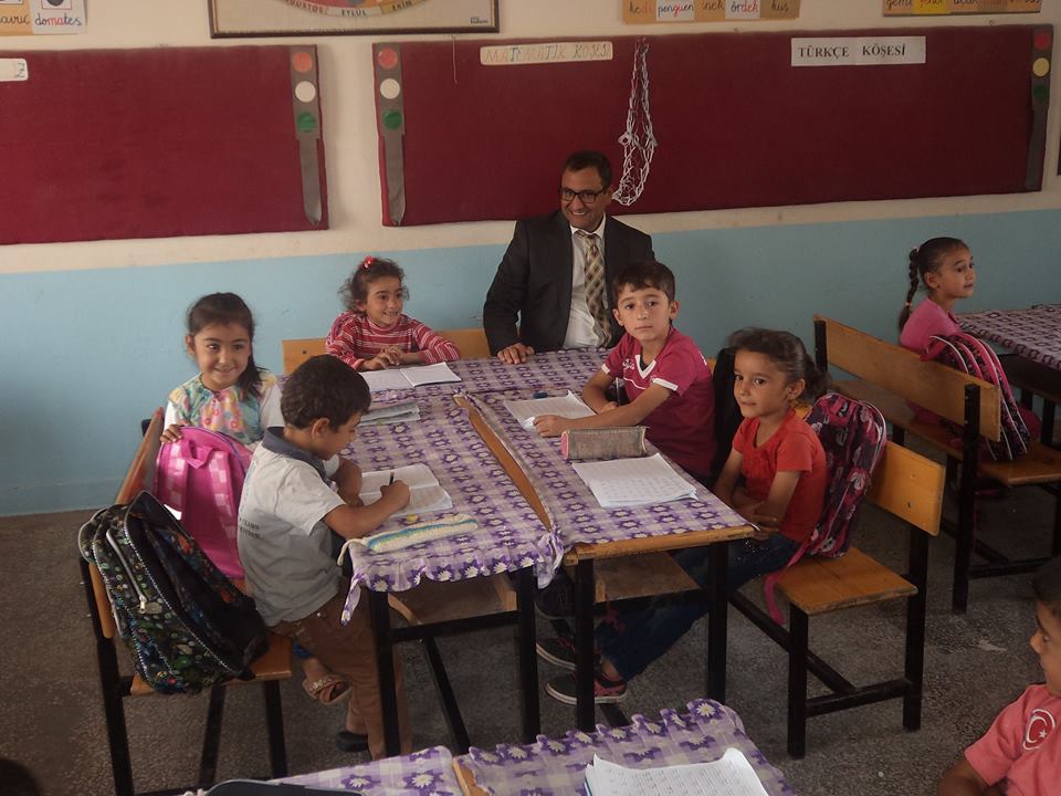 Nizip Kaymakamı Sayın Harun SARIFAKIOĞULLARI'NDAN okul ziyaretleri