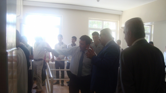 Ilçe milli eğitim müdürümüz pansiyonda kalan öğrencileri ziyaret etti.
