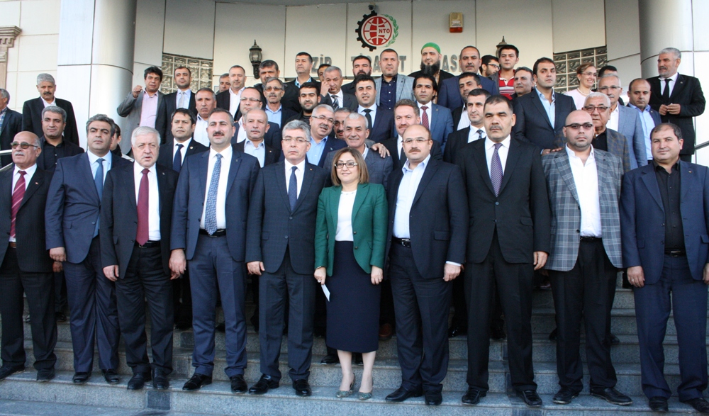 AK Parti Heyetinden Nizip Ticaret Odasına Ziyaret AK Parti Heyetinden Nizip Ticaret Odasına Ziyaret