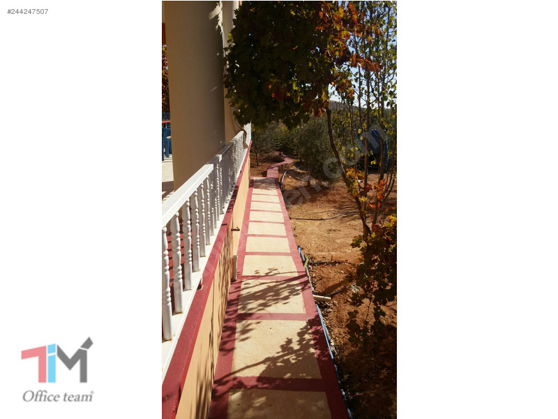Nizipte full eşyali satilik bağ evi çiftlik evi