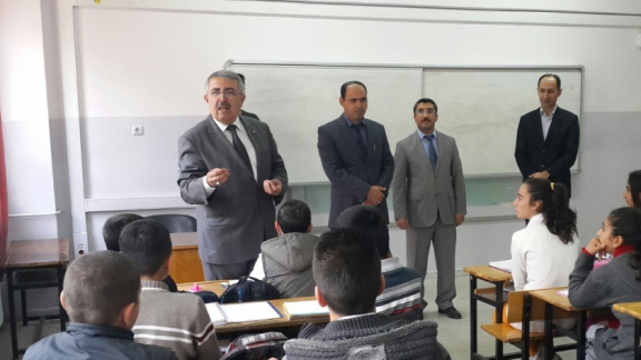 Ilçe milli eğitim müdürümüz okullari ziyaret etti.