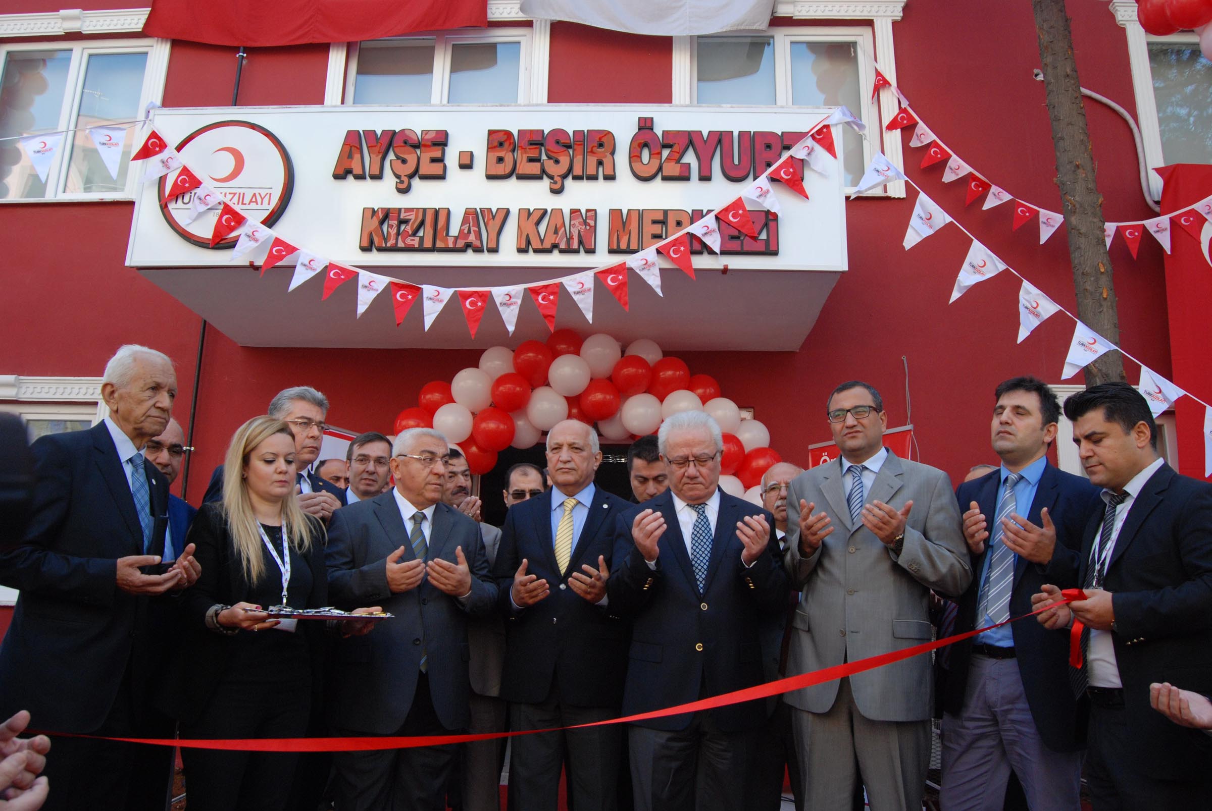 Ayşe Beşir Özyurt Kizilay kan alma merkezi Açıldı