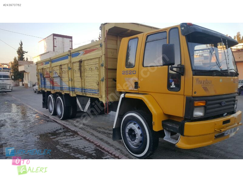 Türkmenler oto galeriden 1987 model turbo