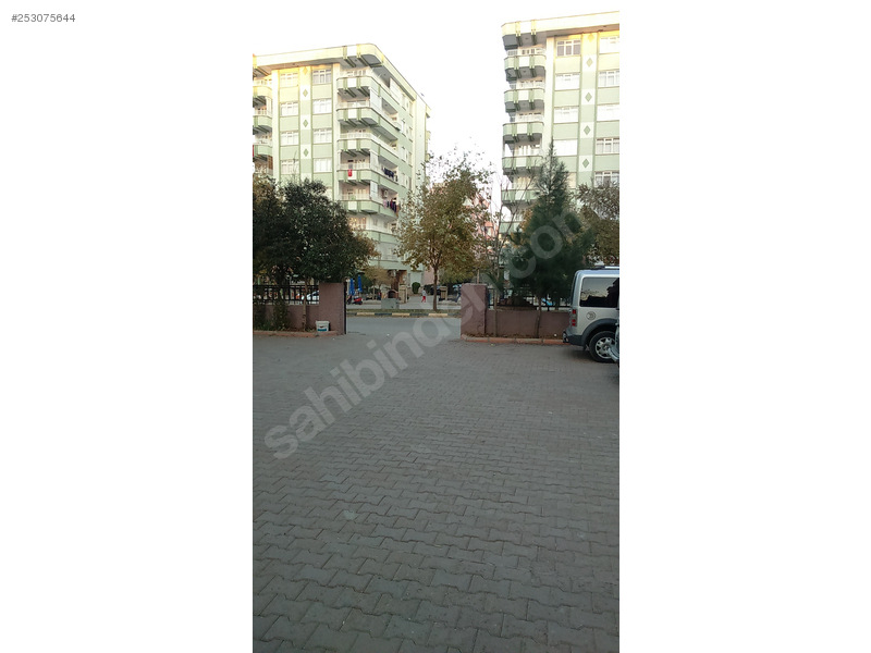 MURAT EMLAK&İNŞAAT 3+1 35'lik Cadde üzeri Daire