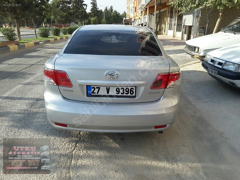 Satilik 2012 model avensis 1.6 elegant exsta lca paket orjinal