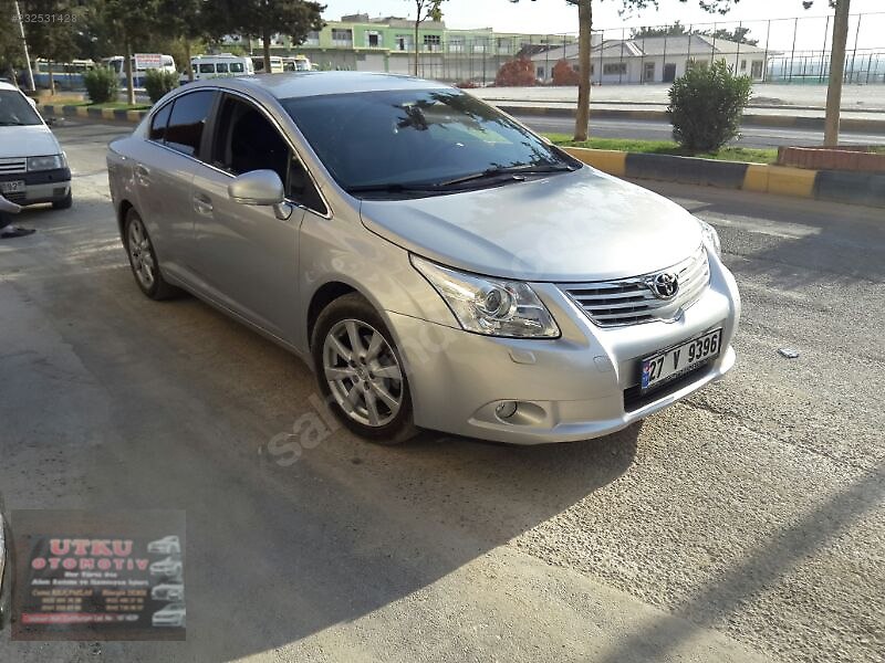 Satilik 2012 model avensis 1.6 elegant exsta lca paket orjinal