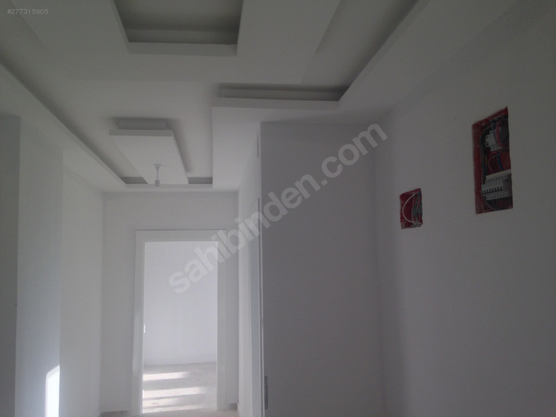 35 m yol üzeri ana caddeye bakan site içinde satlik 3+1 daire