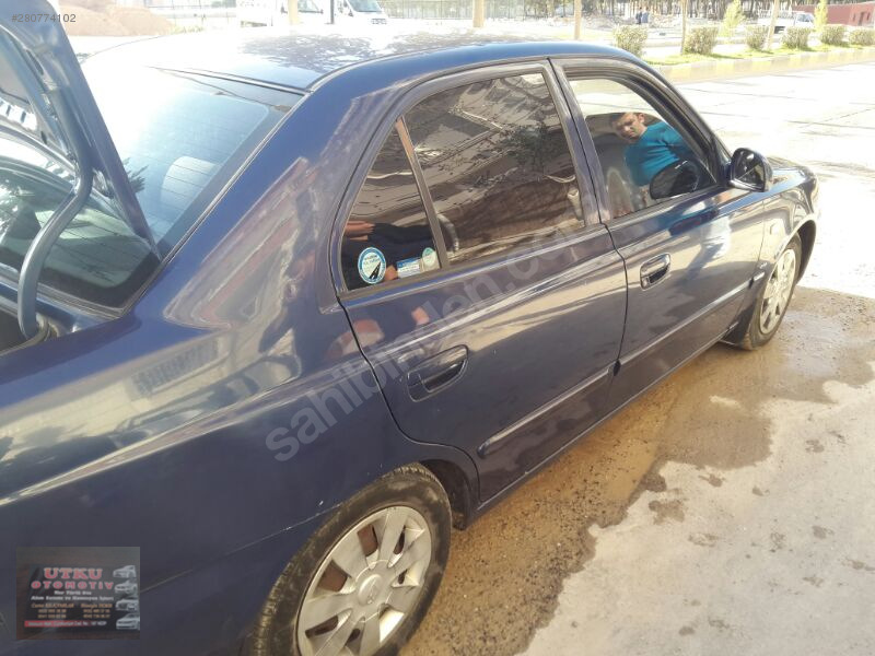 Sahibinden satilik 2004 model 77000 km de hyundai 1.6 accent