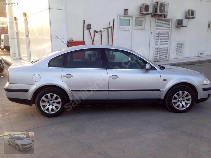 Ilk sahibinden boyasiz hatasiz 1.9 tdi çift kirmizi 130 luk..