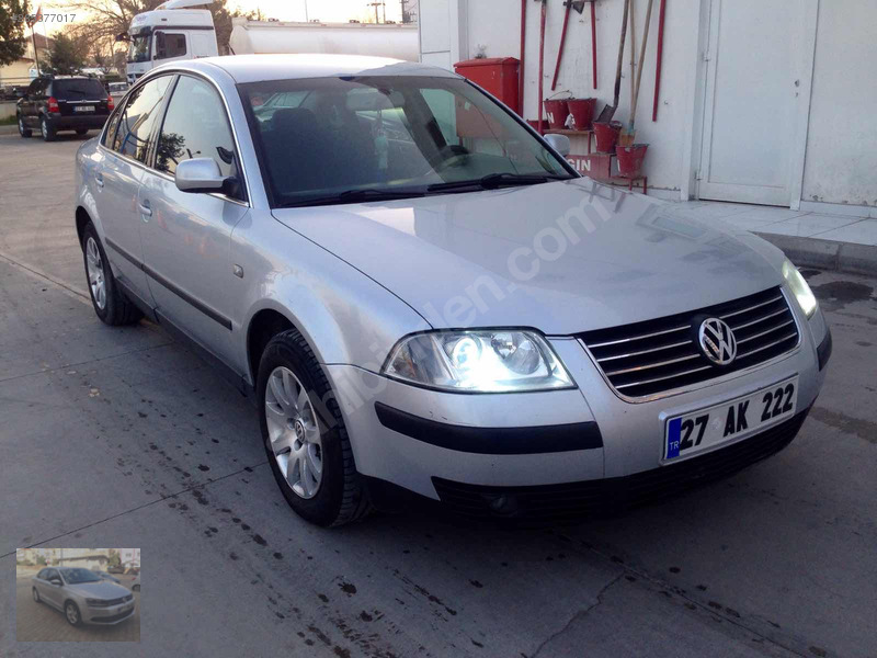 Ilk sahibinden boyasiz hatasiz 1.9 tdi çift kirmizi 130 luk..