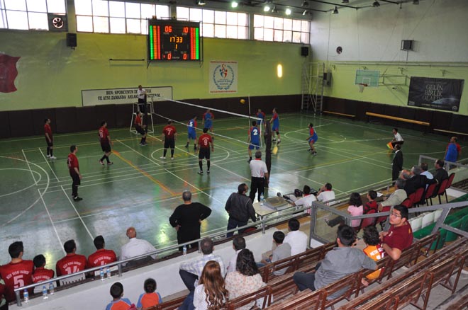 Kurumlar arasi voleybol turnuvasi