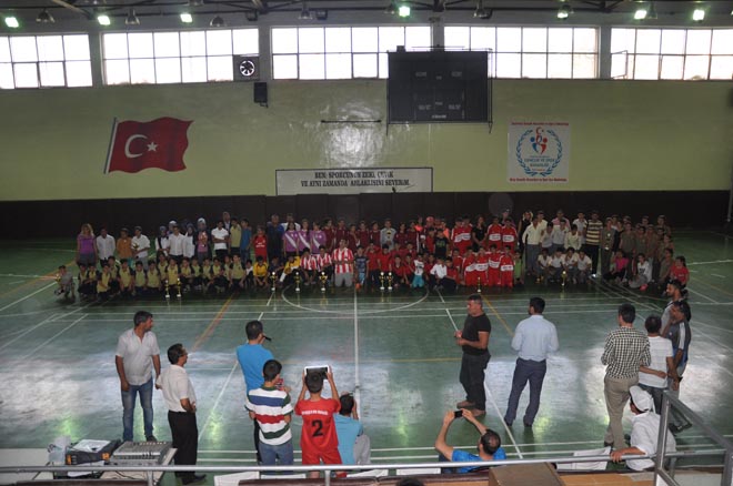Spor müsabakalarinin finali yapildi