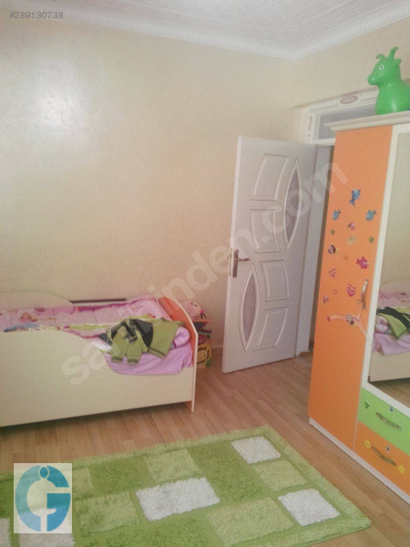 ÖZ ÇİLOĞLU GAYRİMENKUL'DEN Altınbaş Lisesi Civarında 3+1 Daire