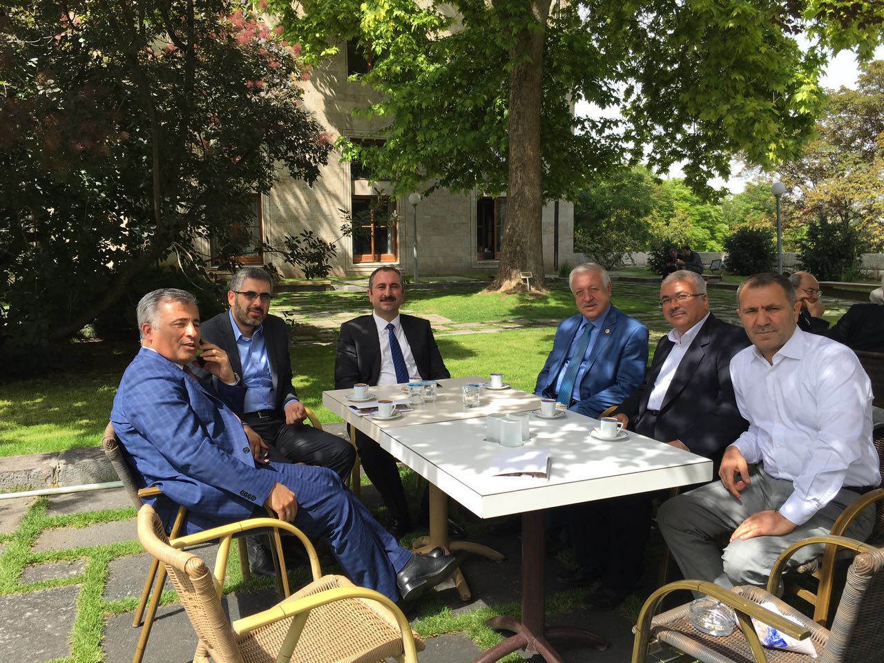Tbmm bahçesinde hizmetler istişare edildi