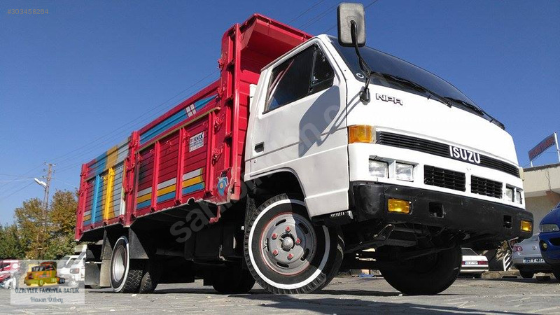özbeyler farkiyla satlik isuzu npr