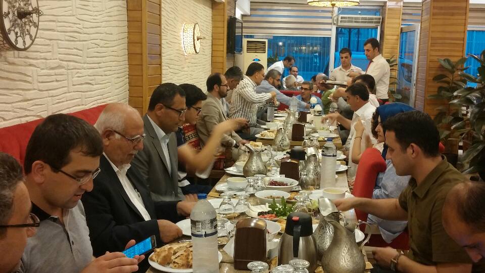 Nizip Kaymakamlığından iftar yemeği Nizip Kaymakamlığından iftar yemeği